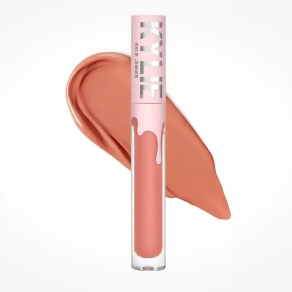 Kylie Matte Liquid Lipstick in #820 Another Day, Another Nude NEW